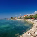 Idis Luxury