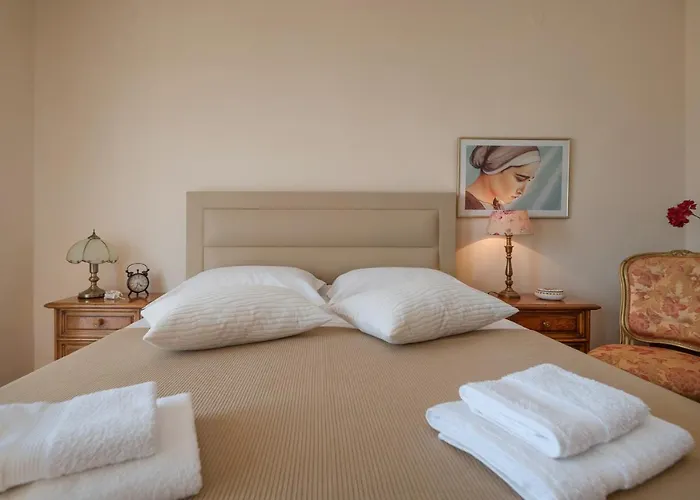 Idis Luxury 아파트